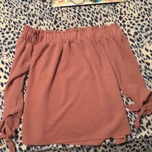Off the shoulder blush pink too. Fits like a s/m
